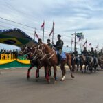 Desfile cívico-militar abre programação de aniversário de 77 anos de Amambai