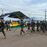 Desfile cívico-militar abre programação de aniversário de 77 anos de Amambai