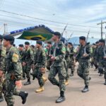 Desfile cívico-militar abre programação de aniversário de 77 anos de Amambai
