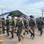 Desfile cívico-militar abre programação de aniversário de 77 anos de Amambai