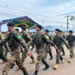 Desfile cívico-militar abre programação de aniversário de 77 anos de Amambai