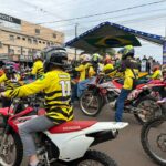Desfile cívico-militar abre programação de aniversário de 77 anos de Amambai