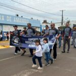 Desfile cívico-militar abre programação de aniversário de 77 anos de Amambai