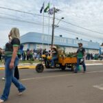 Desfile cívico-militar abre programação de aniversário de 77 anos de Amambai