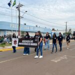 Desfile cívico-militar abre programação de aniversário de 77 anos de Amambai