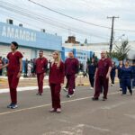 Desfile cívico-militar abre programação de aniversário de 77 anos de Amambai
