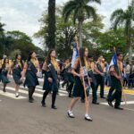 Desfile cívico-militar abre programação de aniversário de 77 anos de Amambai