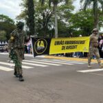 Desfile cívico-militar abre programação de aniversário de 77 anos de Amambai