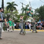 Desfile cívico-militar abre programação de aniversário de 77 anos de Amambai