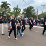 Desfile cívico-militar abre programação de aniversário de 77 anos de Amambai