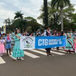 Desfile cívico-militar abre programação de aniversário de 77 anos de Amambai