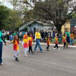 Desfile cívico-militar abre programação de aniversário de 77 anos de Amambai