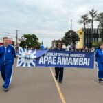 Desfile cívico-militar abre programação de aniversário de 77 anos de Amambai