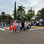 Desfile cívico-militar abre programação de aniversário de 77 anos de Amambai