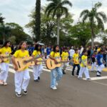 Desfile cívico-militar abre programação de aniversário de 77 anos de Amambai