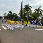 Desfile cívico-militar abre programação de aniversário de 77 anos de Amambai
