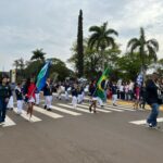 Desfile cívico-militar abre programação de aniversário de 77 anos de Amambai