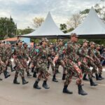 Desfile cívico-militar abre programação de aniversário de 77 anos de Amambai