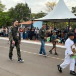 Desfile cívico-militar abre programação de aniversário de 77 anos de Amambai