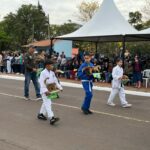 Desfile cívico-militar abre programação de aniversário de 77 anos de Amambai