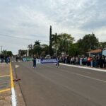 Desfile cívico-militar abre programação de aniversário de 77 anos de Amambai