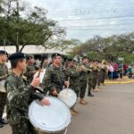 Desfile cívico-militar abre programação de aniversário de 77 anos de Amambai