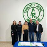 Prefeitura de Amambai firma parcerias e convênios com entidades e APMs