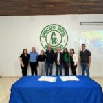 Prefeitura de Amambai firma parcerias e convênios com entidades e APMs