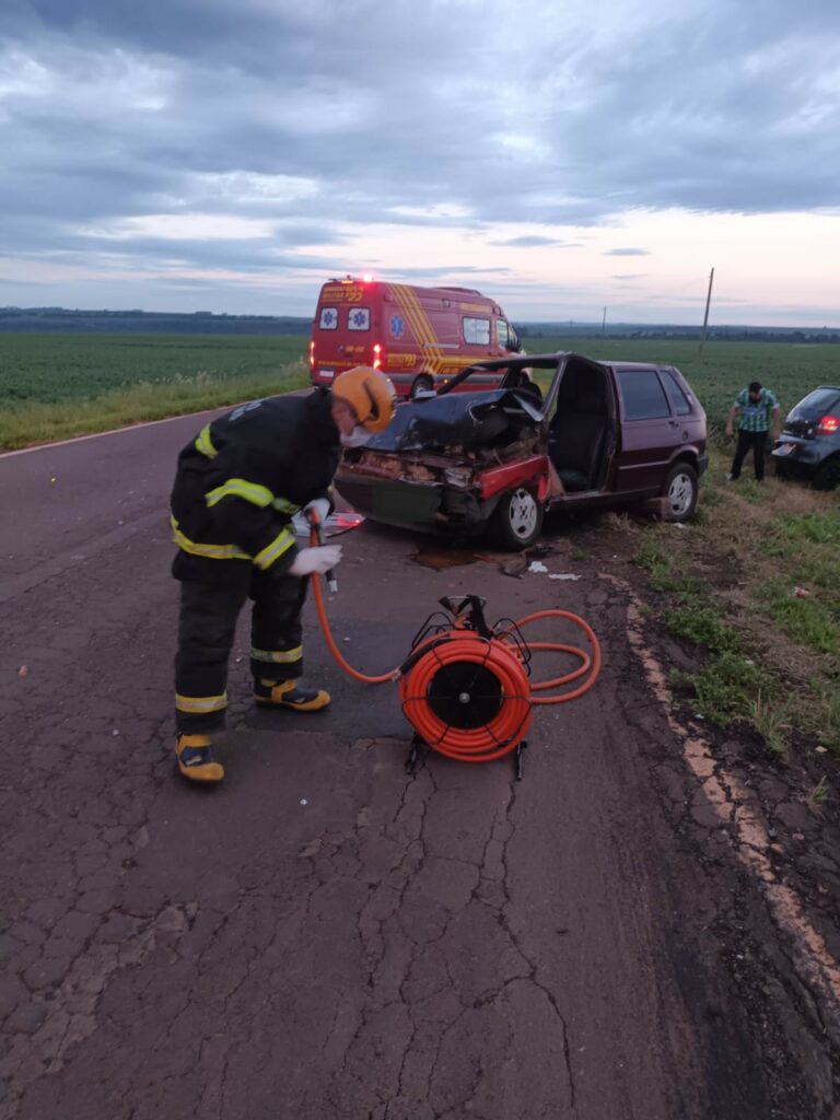 Corpo de Bombeiros atende dois acidentes de trânsito durante o fim de semana em Amambai