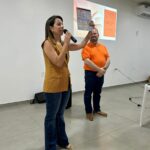 ACS e ACE recebem protetor solar durante palestra do Dezembro Laranja em Amambai ACS e ACE recebem protetor solar durante palestra do Dezembro Laranja em Amambai