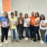 ACS e ACE recebem protetor solar durante palestra do Dezembro Laranja em Amambai ACS e ACE recebem protetor solar durante palestra do Dezembro Laranja em Amambai