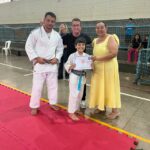 Prefeitura de Amambai realiza entrega de faixas a alunos do judô da Vila Cristina e da Aldeia Limão Verde