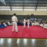 Prefeitura de Amambai realiza entrega de faixas a alunos do judô da Vila Cristina e da Aldeia Limão Verde