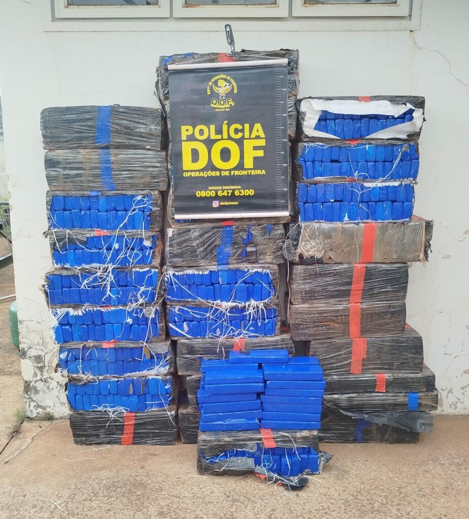 DOF apreende quase meia tonelada de maconha em Mundo Novo