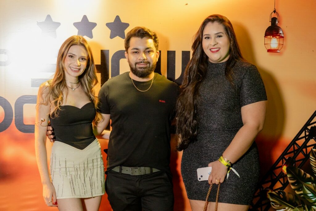 Show de Panda reúne cerca de 2,4 mil pessoas e movimenta Amambai no sábado (07)