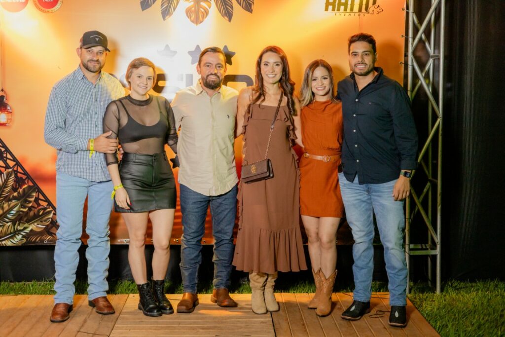 Show de Panda reúne cerca de 2,4 mil pessoas e movimenta Amambai no sábado (07)