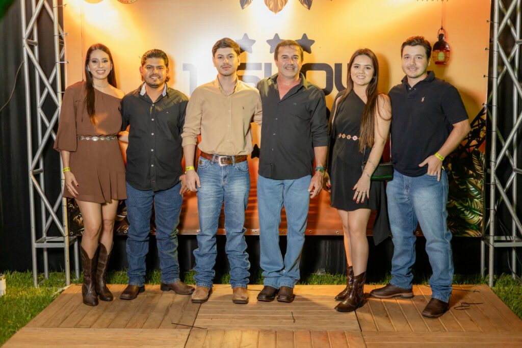 Show de Panda reúne cerca de 2,4 mil pessoas e movimenta Amambai no sábado (07)