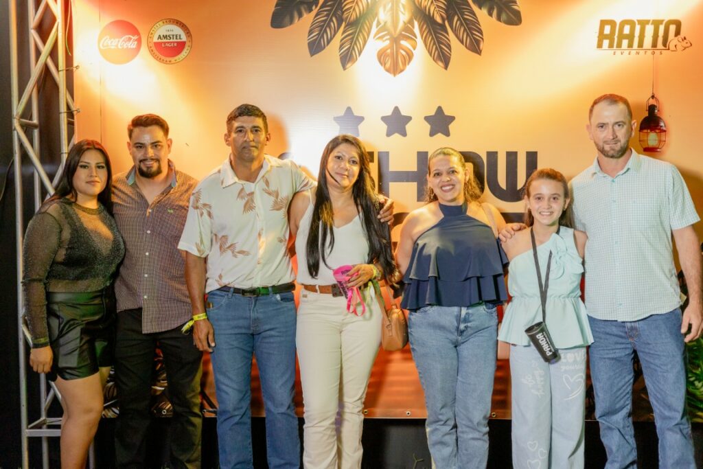 Show de Panda reúne cerca de 2,4 mil pessoas e movimenta Amambai no sábado (07)