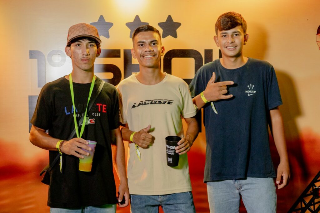 Show de Panda reúne cerca de 2,4 mil pessoas e movimenta Amambai no sábado (07)