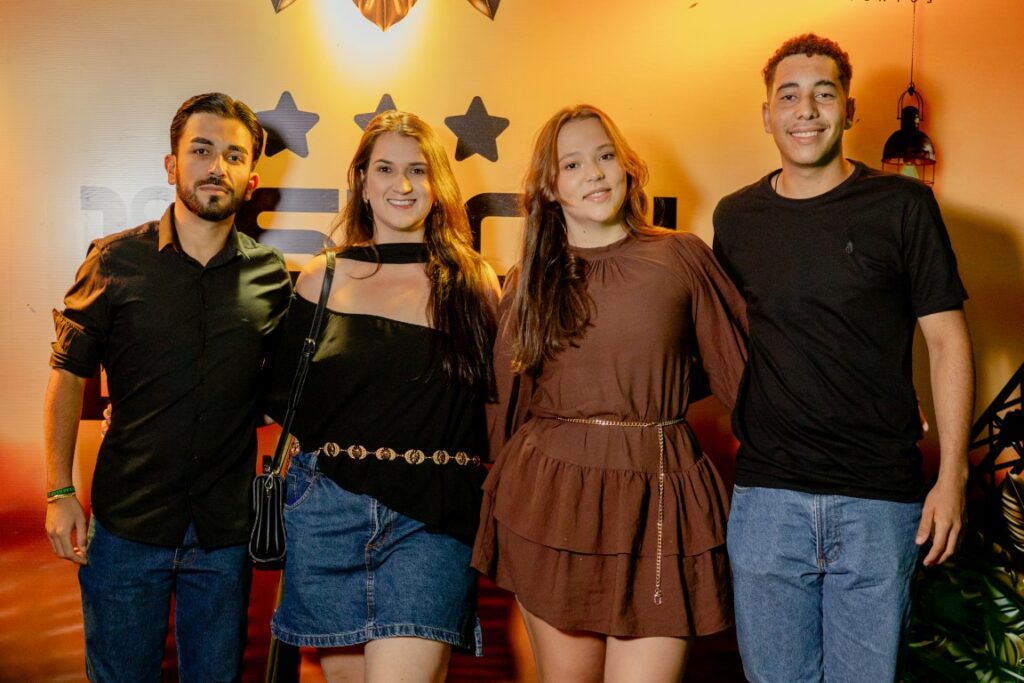 Show de Panda reúne cerca de 2,4 mil pessoas e movimenta Amambai no sábado (07)