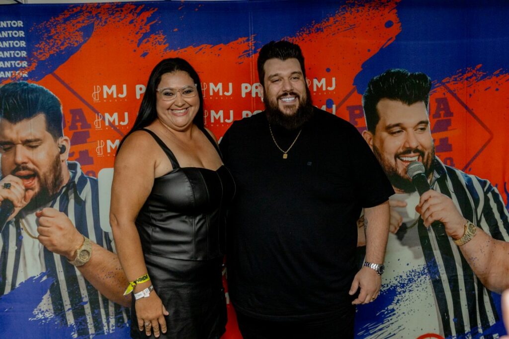 Show de Panda reúne cerca de 2,4 mil pessoas e movimenta Amambai no sábado (07)