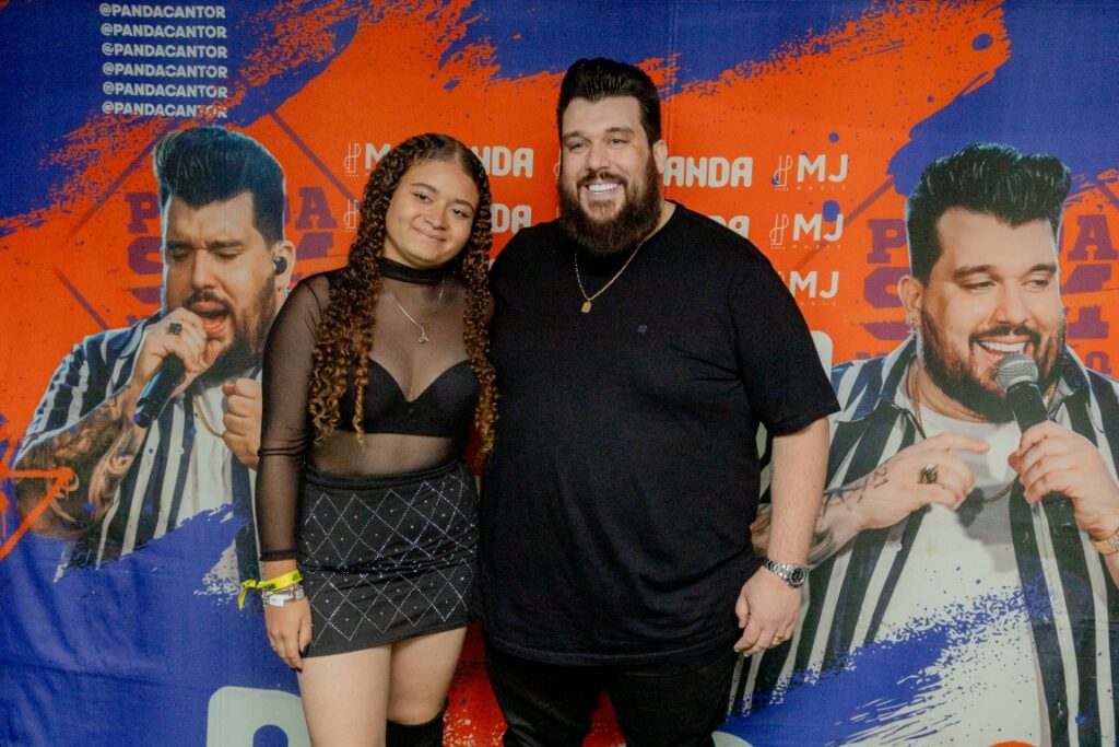 Show de Panda reúne cerca de 2,4 mil pessoas e movimenta Amambai no sábado (07)