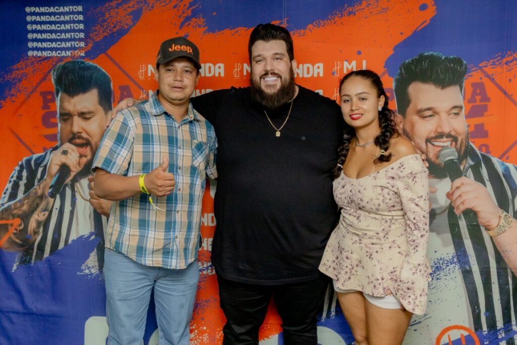 Show de Panda reúne cerca de 2,4 mil pessoas e movimenta Amambai no sábado (07)