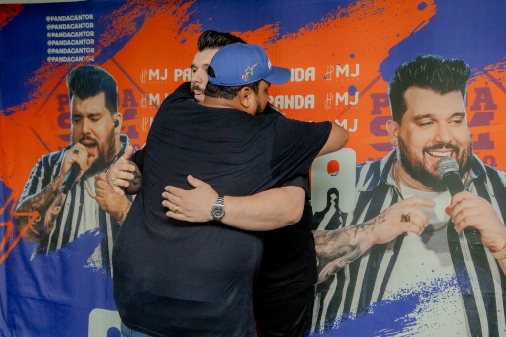 Show de Panda reúne cerca de 2,4 mil pessoas e movimenta Amambai no sábado (07)