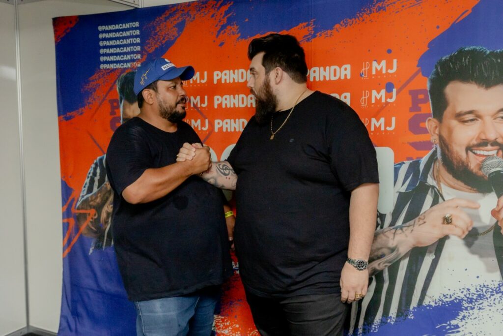 Show de Panda reúne cerca de 2,4 mil pessoas e movimenta Amambai no sábado (07)