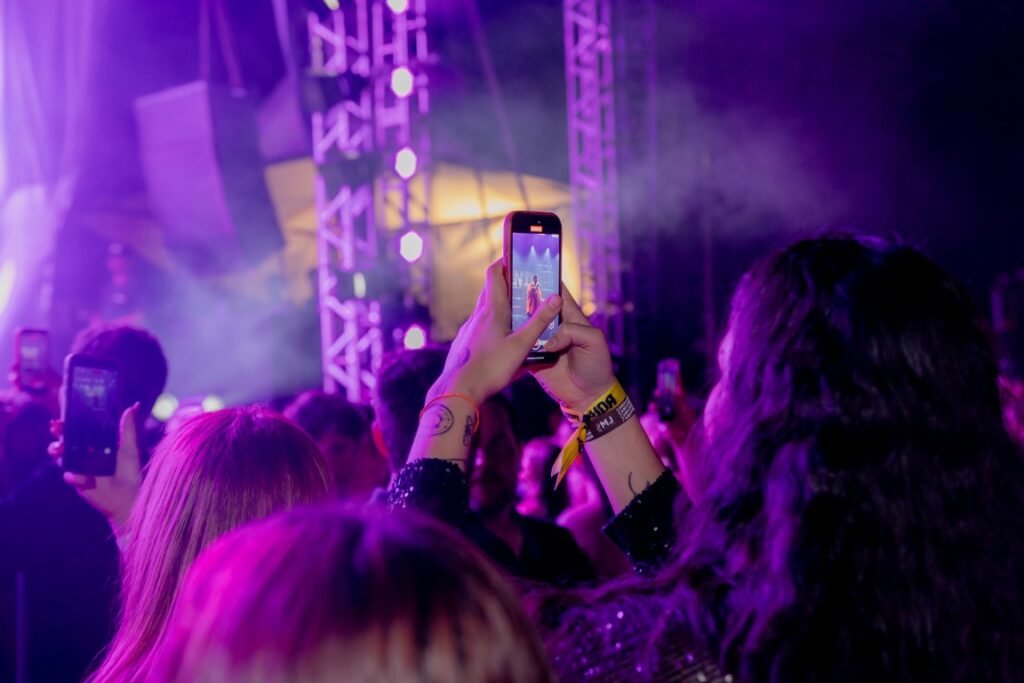 Show de Panda reúne cerca de 2,4 mil pessoas e movimenta Amambai no sábado (07)