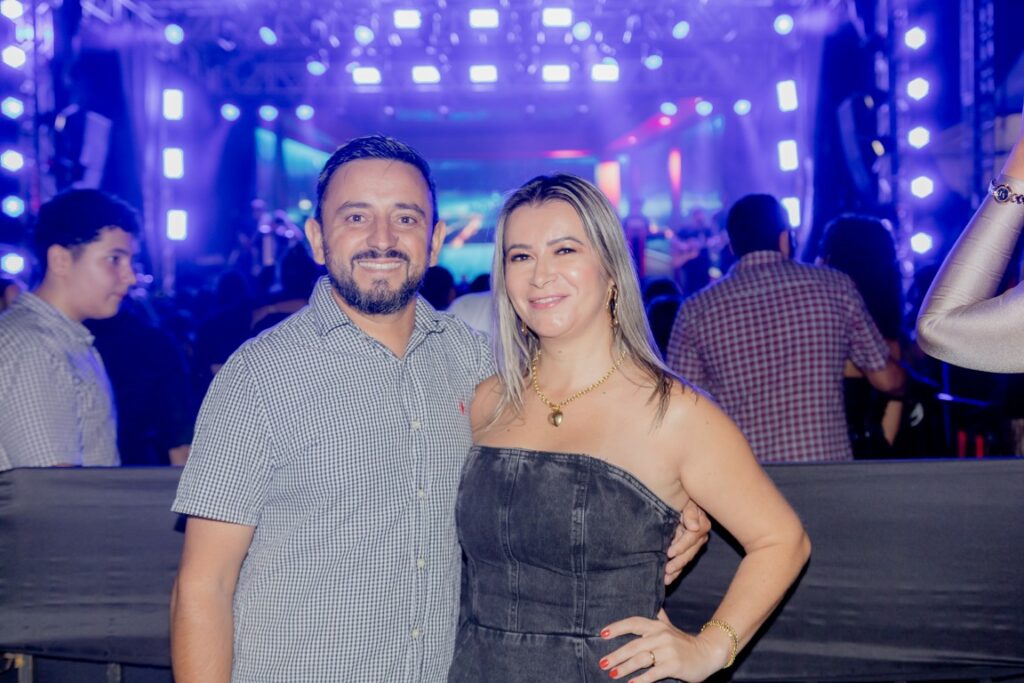 Show de Panda reúne cerca de 2,4 mil pessoas e movimenta Amambai no sábado (07)