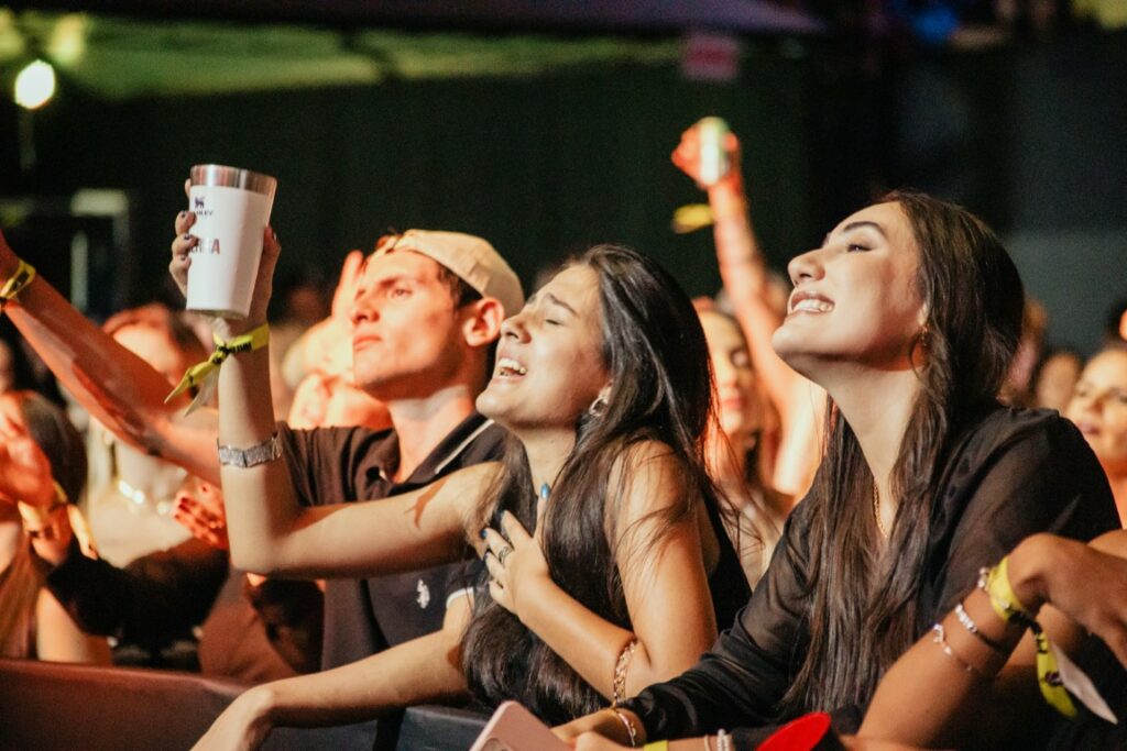 Show de Panda reúne cerca de 2,4 mil pessoas e movimenta Amambai no sábado (07)