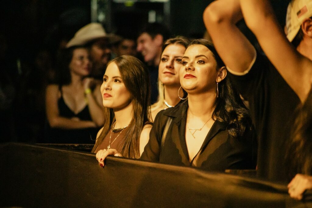 Show de Panda reúne cerca de 2,4 mil pessoas e movimenta Amambai no sábado (07)