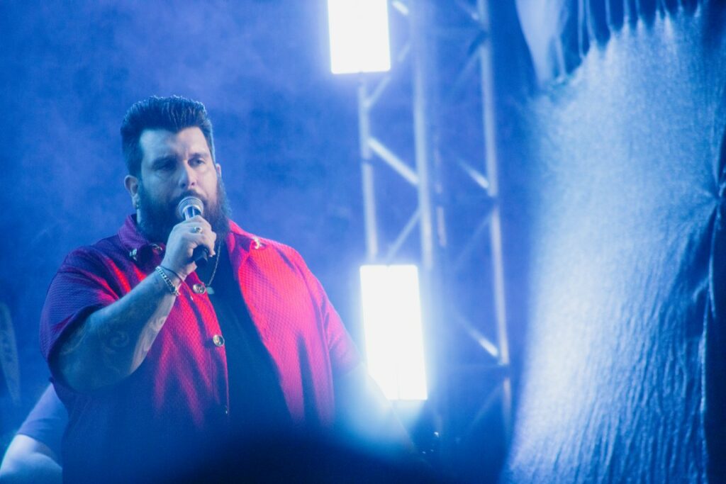 Show de Panda reúne cerca de 2,4 mil pessoas e movimenta Amambai no sábado (07)